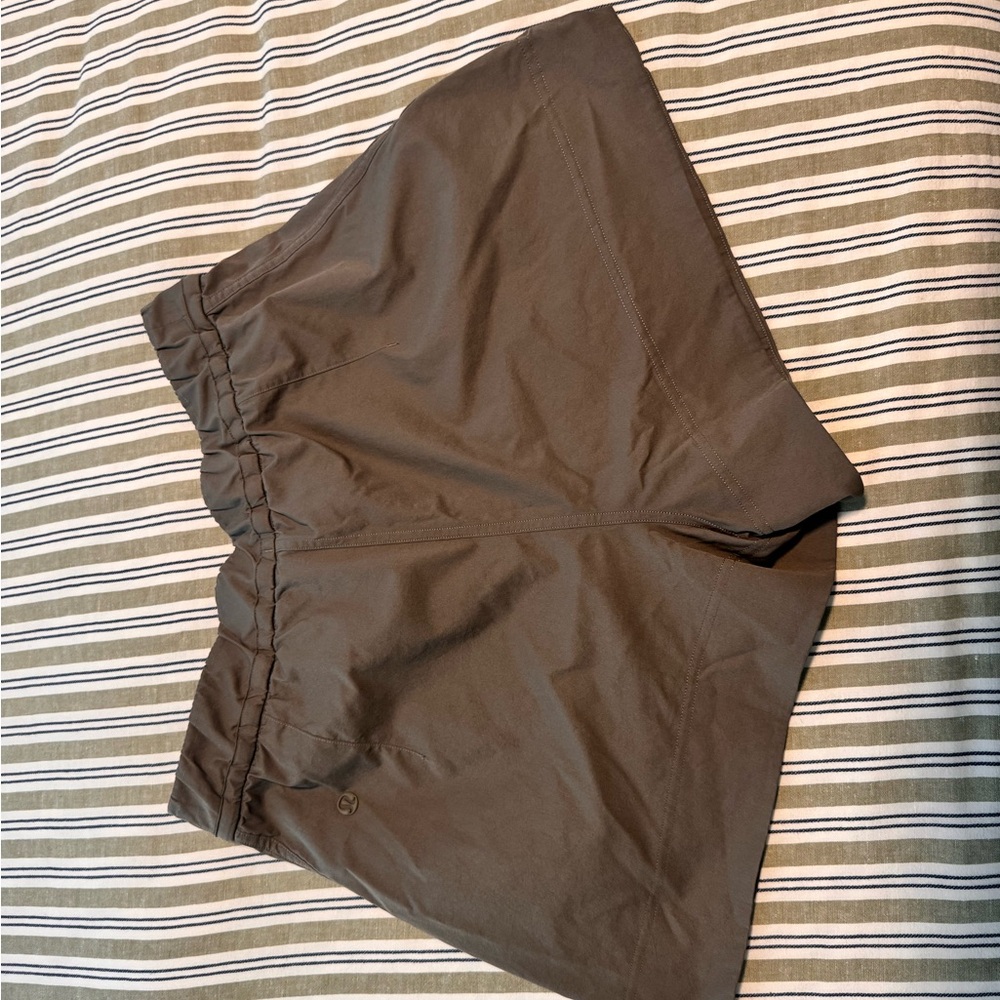 Lululemon Cinchable Waist High Rise Woven Short 3.5” L